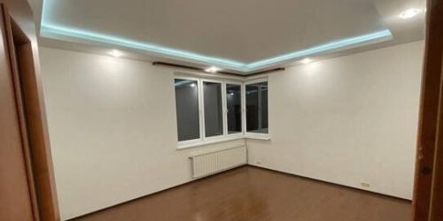 5-комн квартира улица Маршала Бирюзова,  д. 31