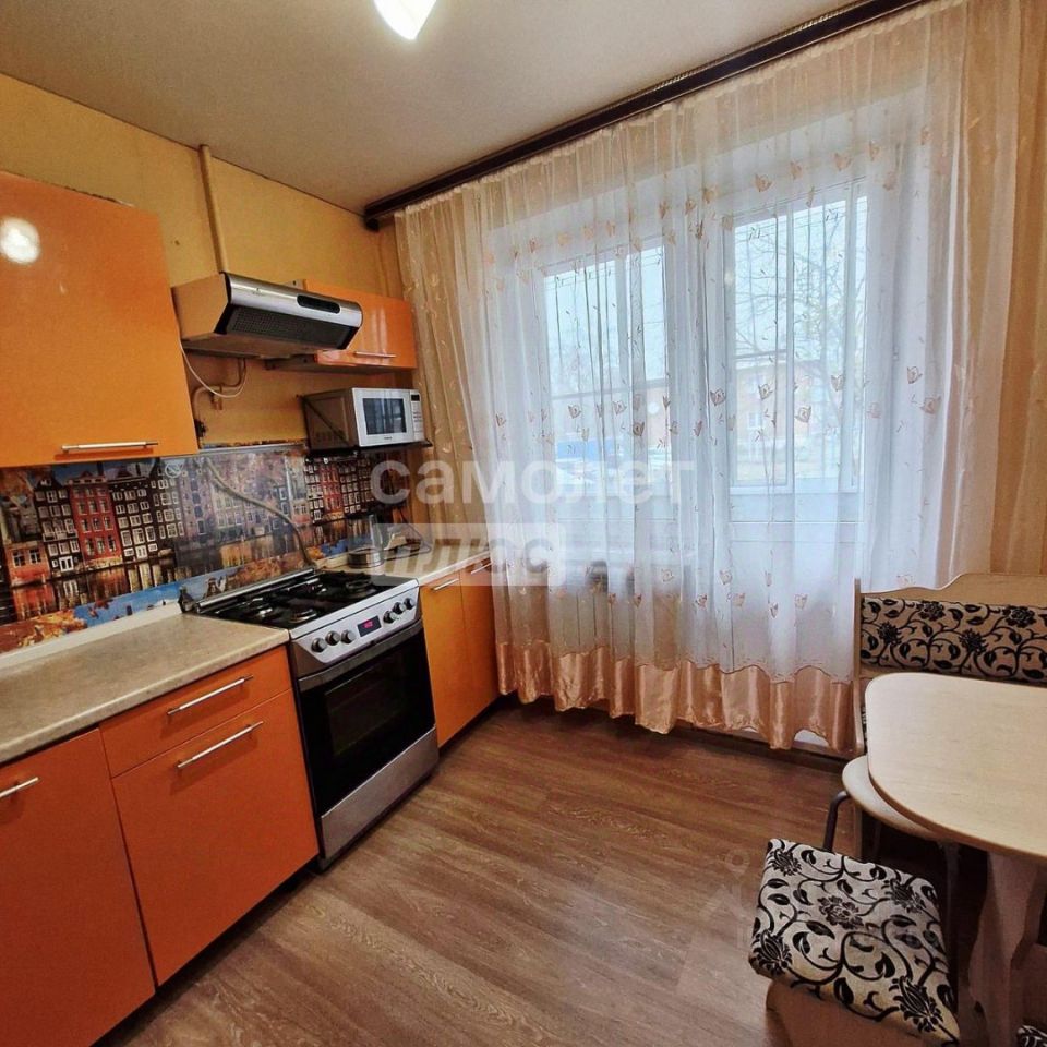 Аренда 2-комн квартиры на вторичном рынке Белоозерский пгт, улица 50 лет Октября, 14