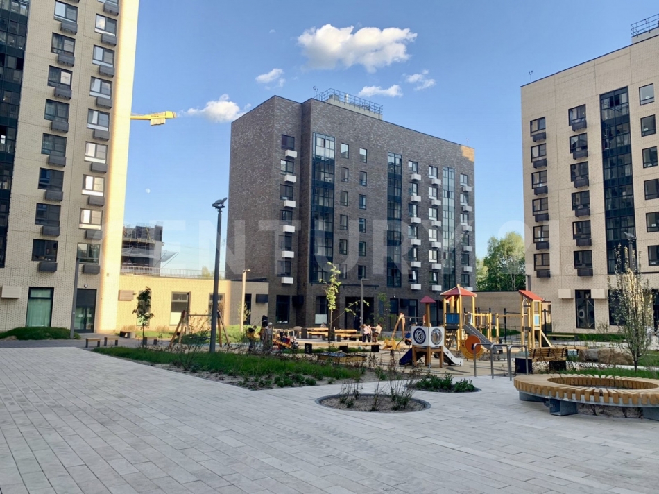 Продажа 2-комн квартиры на вторичном рынке Введенского ул., 5