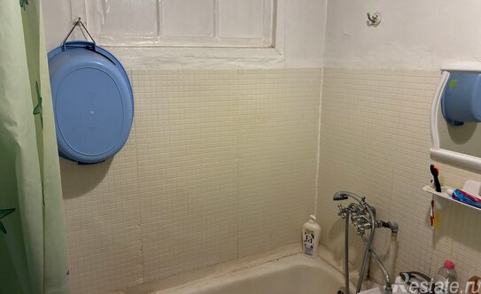 Продажа 2-комн квартиры на вторичном рынке Болотниковская улица,  д. 26 к1