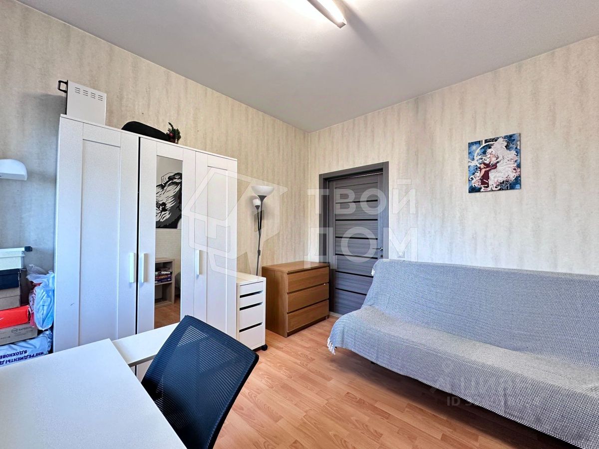 Продажа 3-комн квартиры на вторичном рынке улица Ткачей, 68к2