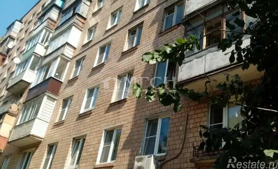 Продажа 2-комн квартиры на вторичном рынке улица Малышева,  д. 19