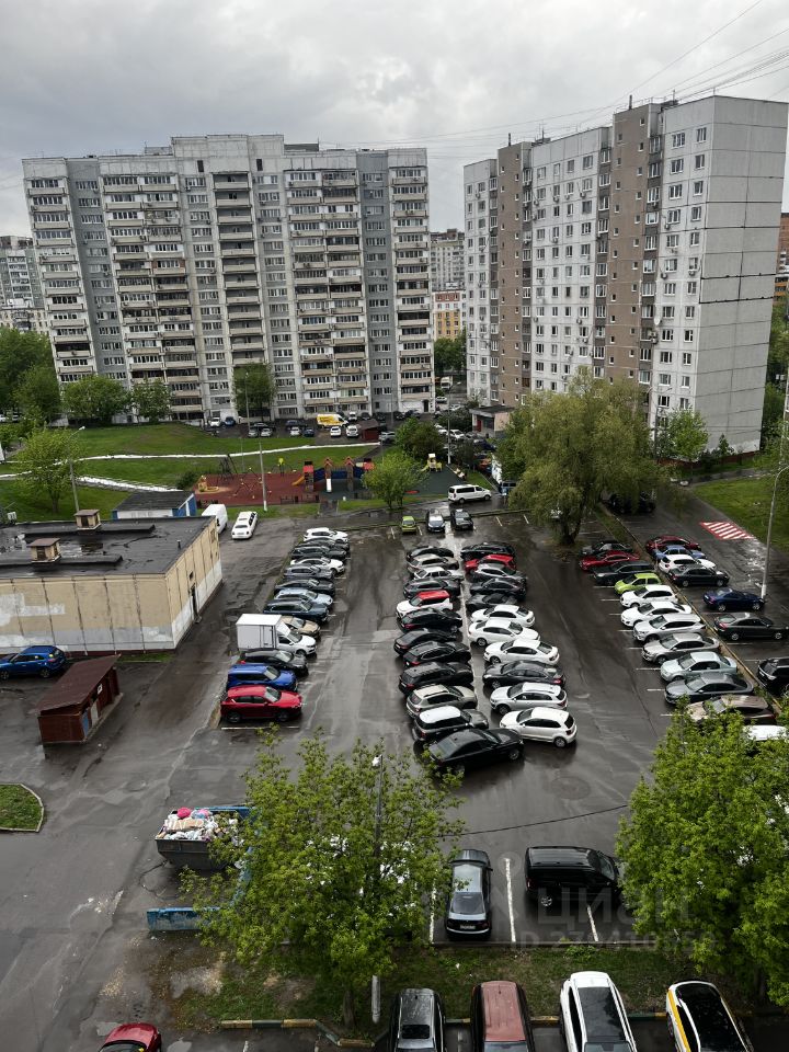 Продажа 3-комн квартиры на вторичном рынке улица Полбина, 52