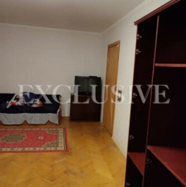 Продажа 2-комн квартиры на вторичном рынке улица Инессы Арманд,  д. 4 к2