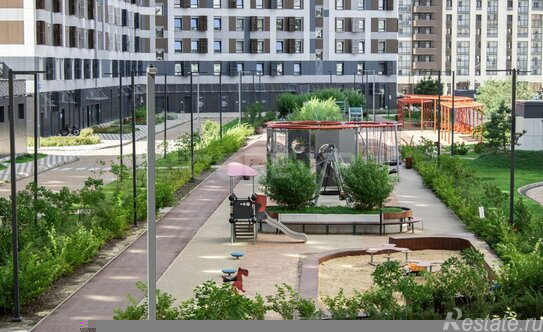 Продажа 2-комн квартиры на вторичном рынке Артековская улица,  д. 4 к2