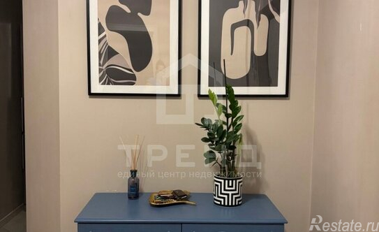 Продажа 2-комн квартиры на вторичном рынке улица Кораблестроителей,  д. 35 к1 литБ