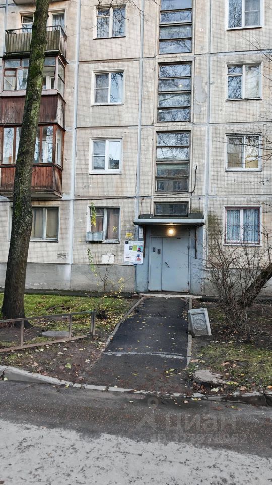 Продажа 2-комн квартиры на вторичном рынке улица Замшина, 39К2