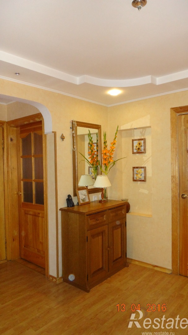 Продажа 3-комн квартиры на вторичном рынке Гатчина пр. 25 Октября,  д. 50