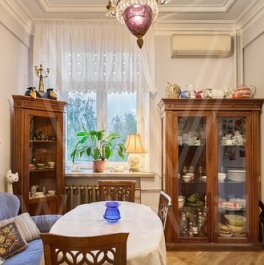 Продажа 4-комн квартиры на вторичном рынке Тверская улица,  д. 8 к1