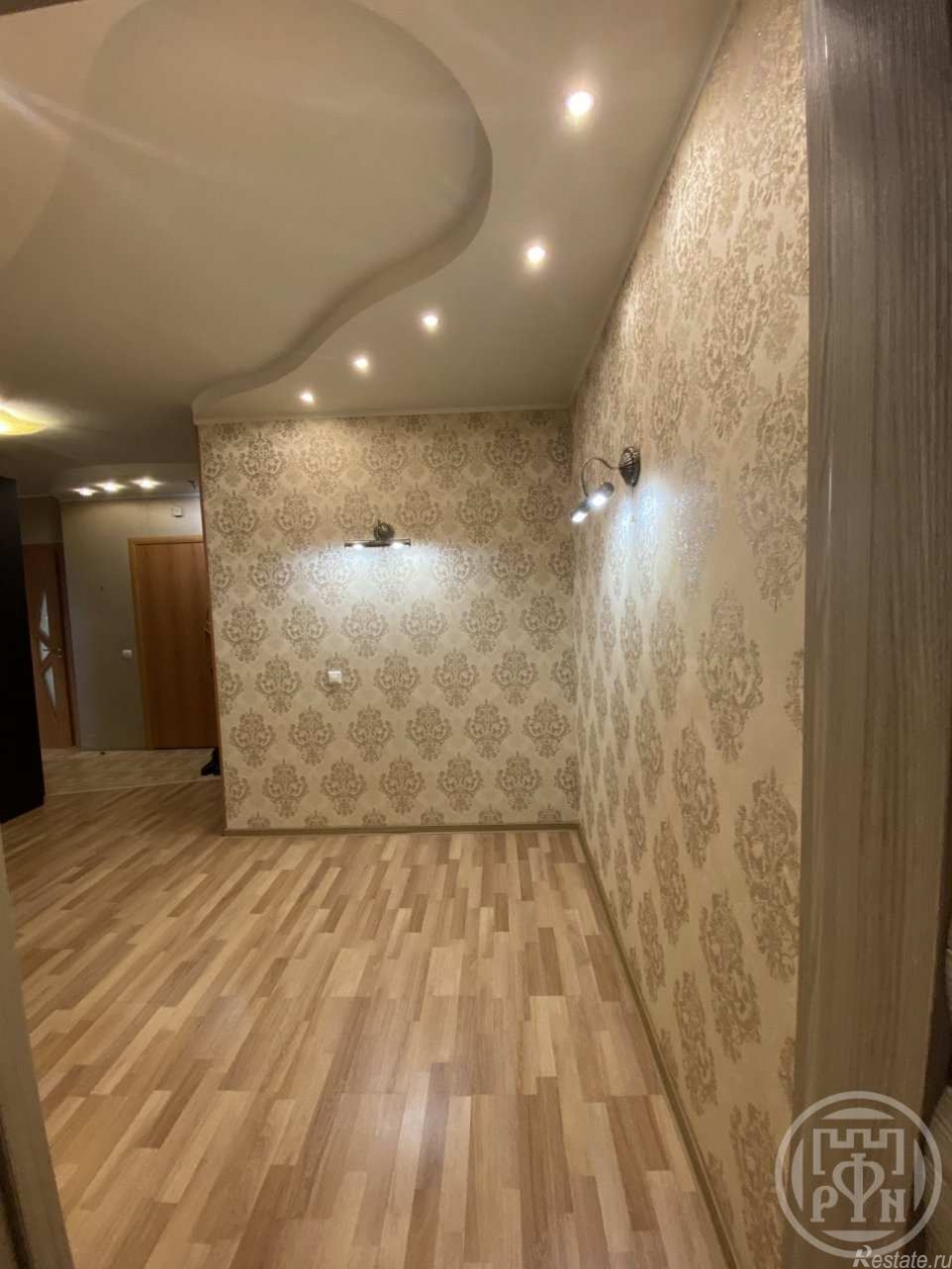 Продажа 2-комн квартиры на вторичном рынке Дунайский просп.,  д. 23