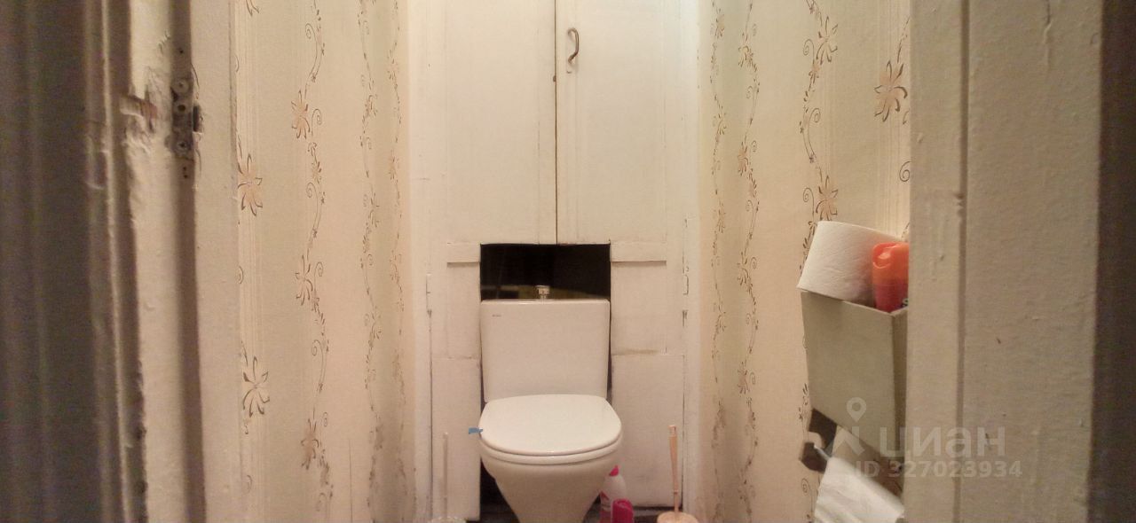 Продажа комнаты Краснопутиловская улица, 12
