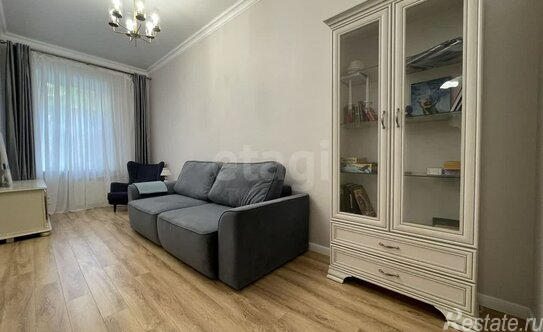 Продажа 2-комн квартиры на вторичном рынке Коломенская улица,  д. 32