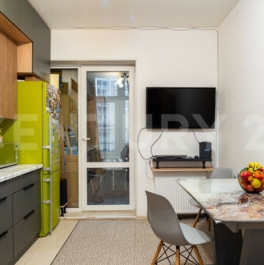 Продажа 1-комн квартиры на вторичном рынке Плесецкая ул,  д. 2 с1