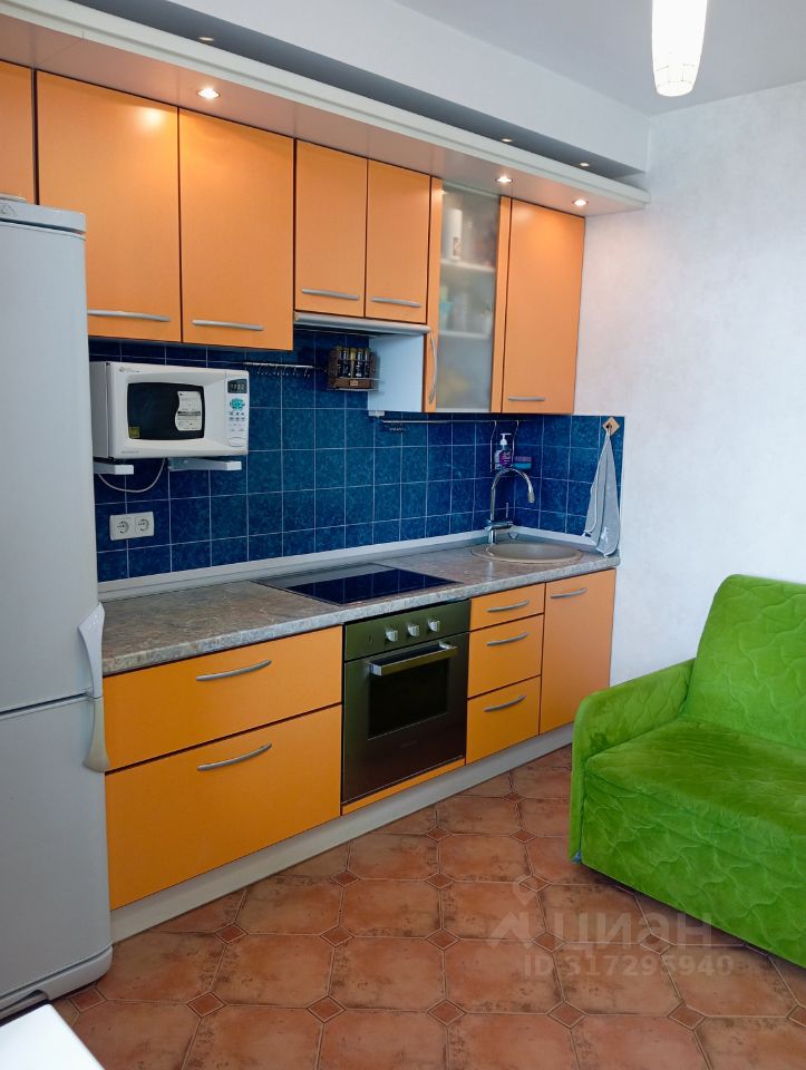 Продажа 1-комн квартиры на вторичном рынке Производственная улица, 4