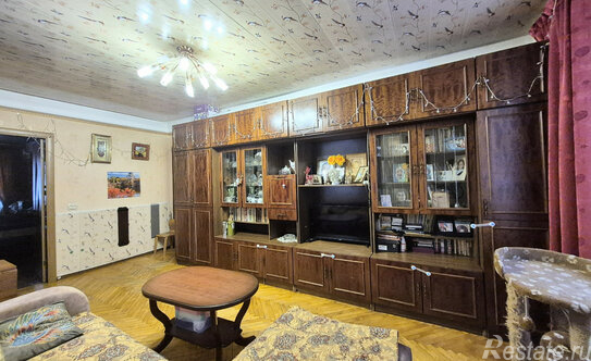Продажа 4-комн квартиры на вторичном рынке проспект Сизова,  д. 20 к2