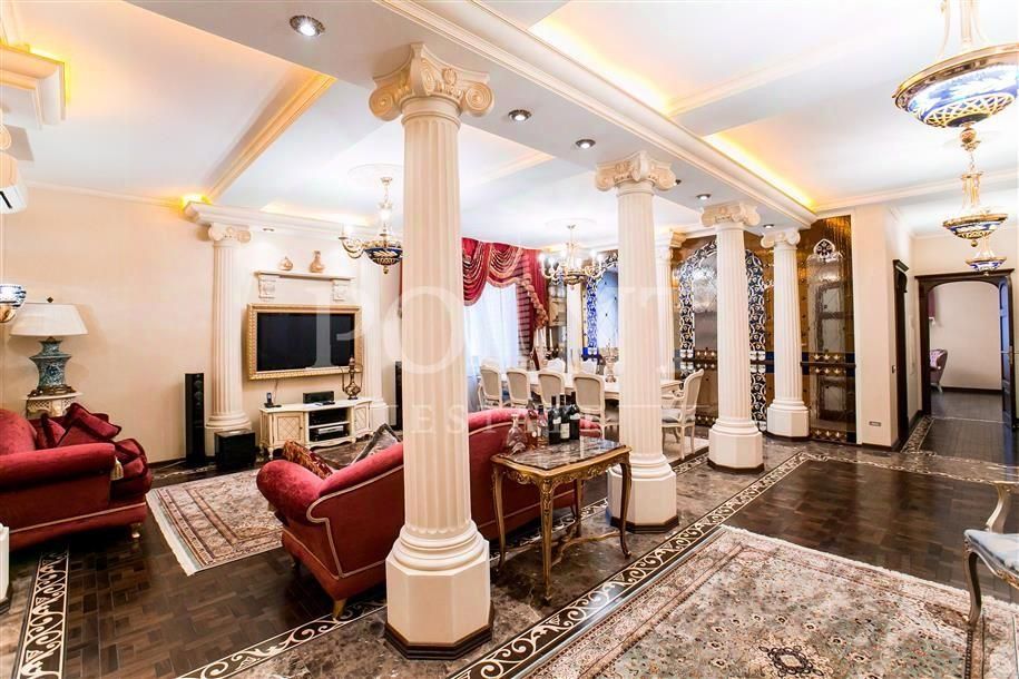 Продажа 3-комн квартиры на вторичном рынке улица Новаторов, 8К2
