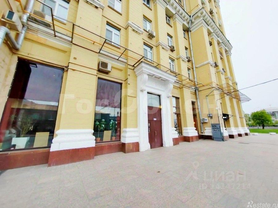 Продажа 3-комн квартиры на вторичном рынке Народная улица,  д. 15