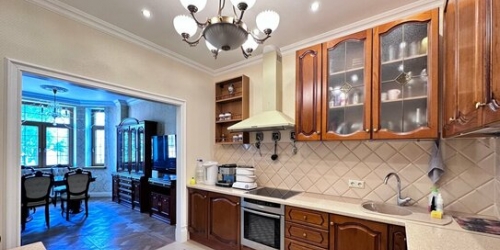 4-комн квартира Козловский М. пер,  д. 6