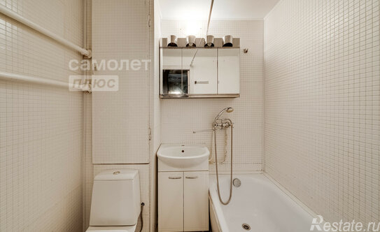 Продажа 1-комн квартиры на вторичном рынке Боровая улица,  д. 6