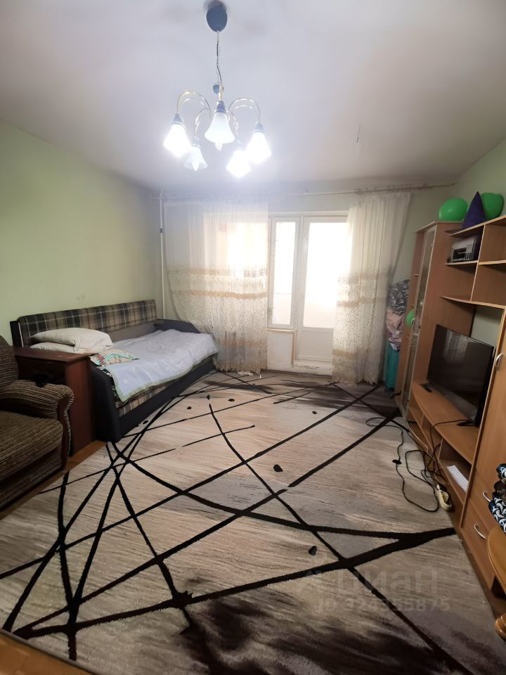 Продажа 1-комн квартиры на вторичном рынке Клинская улица, 12