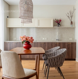 Продажа 3-комн квартиры на вторичном рынке Ушаковская наб,  д. 5