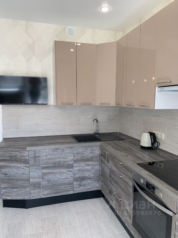 Продажа 1-комн квартиры на вторичном рынке Красногорск, бульвар Красногорский, 23к1