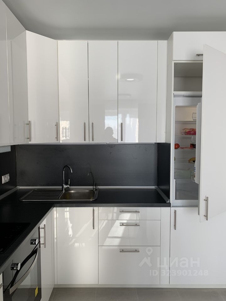 Аренда 2-комн квартиры на вторичном рынке Ясеневая улица, 12к5