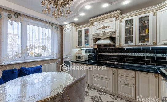 Продажа 2-комн квартиры на вторичном рынке Московский п, Татьянин Парк ул,  д. 16 к3