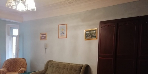 Комната 11-я линия В.О.,  д. 20