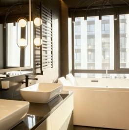 Продажа 3-комн квартиры на вторичном рынке Народного Ополчения ул,  д. 15 к3