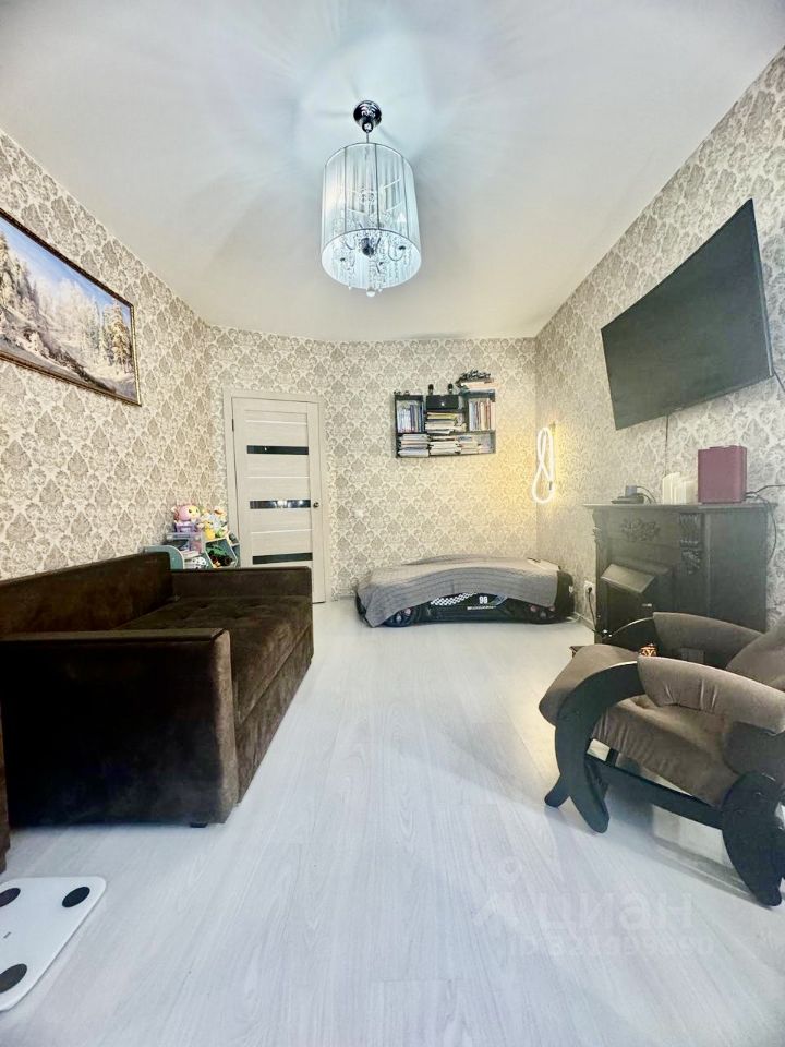 Продажа 2-комн квартиры на вторичном рынке Сабурово пгт, улица Парковая, 22