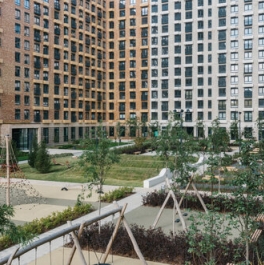Продажа 3-комн квартиры на вторичном рынке улица Михайлова,  д. 30А к1