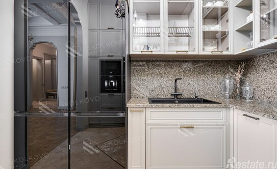 Продажа 3-комн квартиры на вторичном рынке Староволынская улица,  д. 15 к1