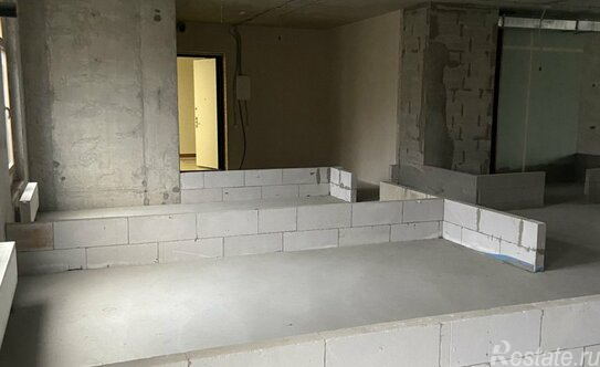 Продажа 3-комн квартиры на вторичном рынке Петровский пр-кт,  д. 11 к2