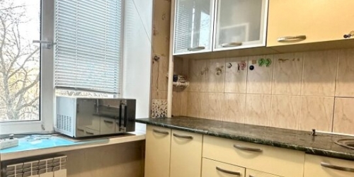 3-комн квартира улица Пилотов,  д. 17