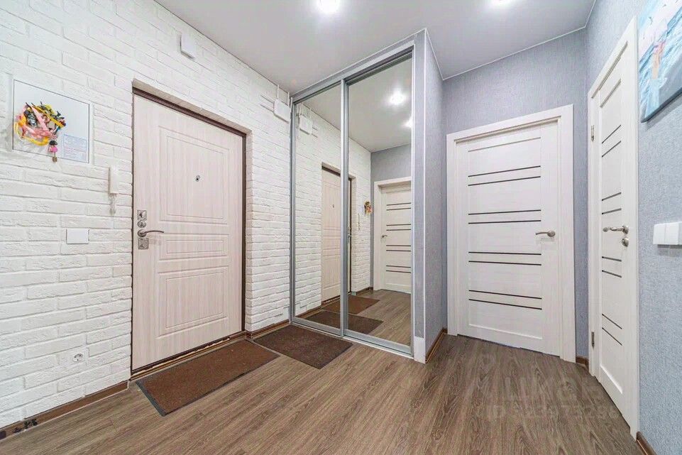 Продажа 2-комн квартиры на вторичном рынке Петергоф, улица Парковая, 14к4