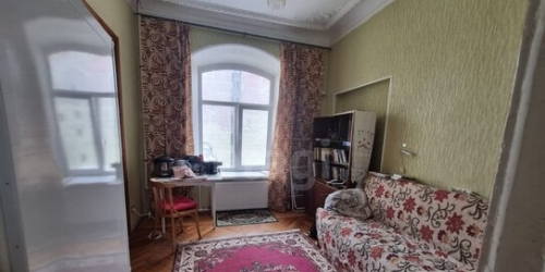 5-комн квартира ул Кирочная,  д. 18