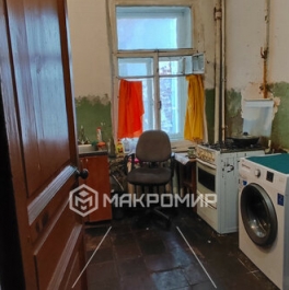 Продажа 3-комн квартиры на вторичном рынке 14-я линия,  д. 97,  к. Б