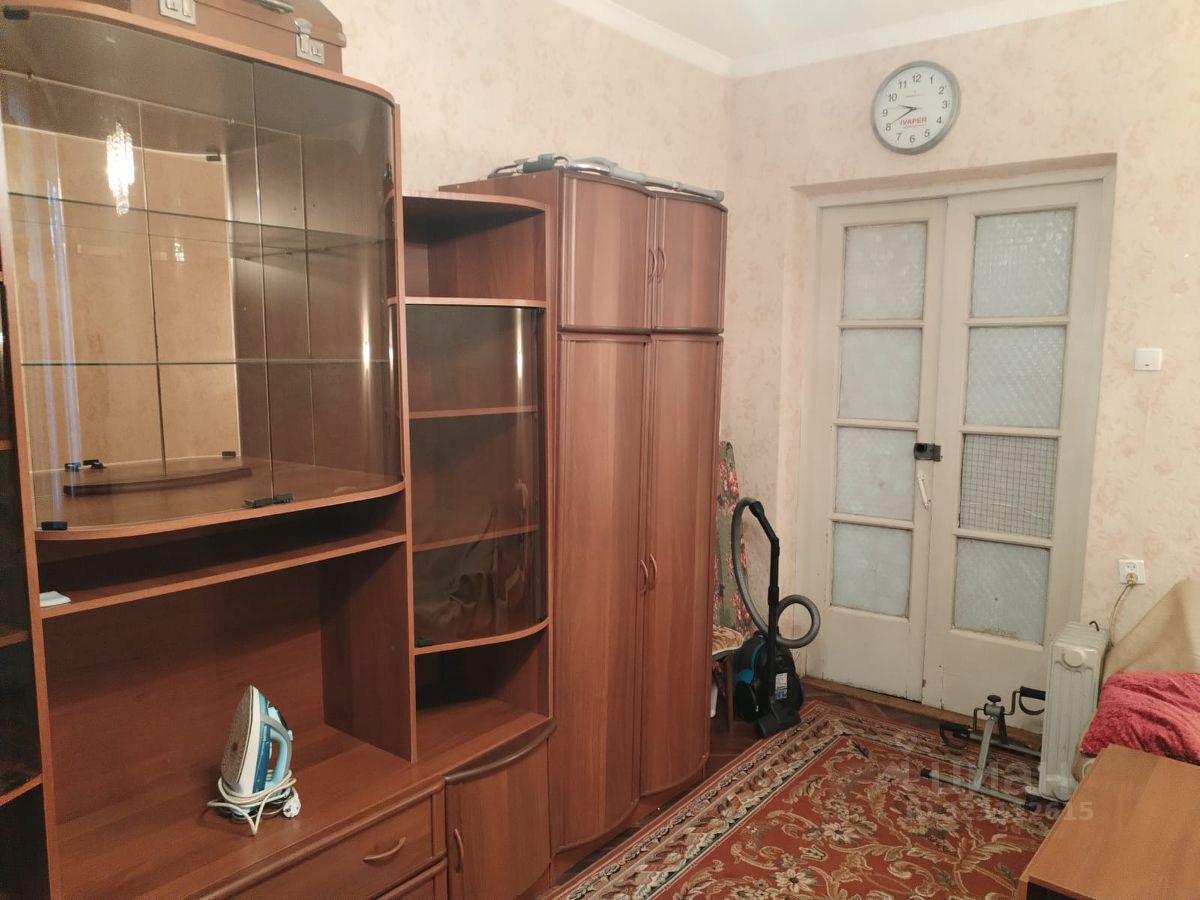 Продажа 2-комн квартиры на вторичном рынке улица Коммуны, 51к1