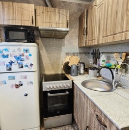 Продажа 1-комн квартиры на вторичном рынке улица Тамбасова,  д. 6 к1