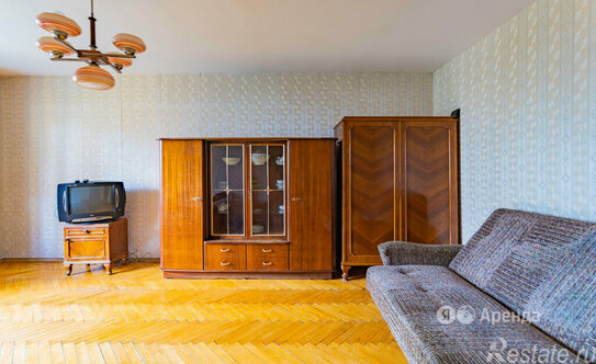 Аренда 1-комн квартиры на вторичном рынке Калибровская улица,  д. 11