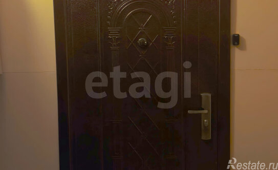 Продажа 3-комн квартиры на вторичном рынке Гатчина, б-р Авиаторов,  д. 3,  к. 1