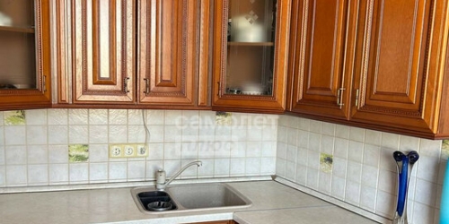 2-комн квартира Изюмская улица,  д. 43