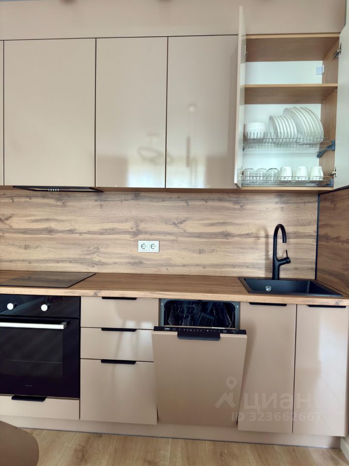 Аренда 3-комн квартиры на вторичном рынке Большая Филевская улица, 3к3