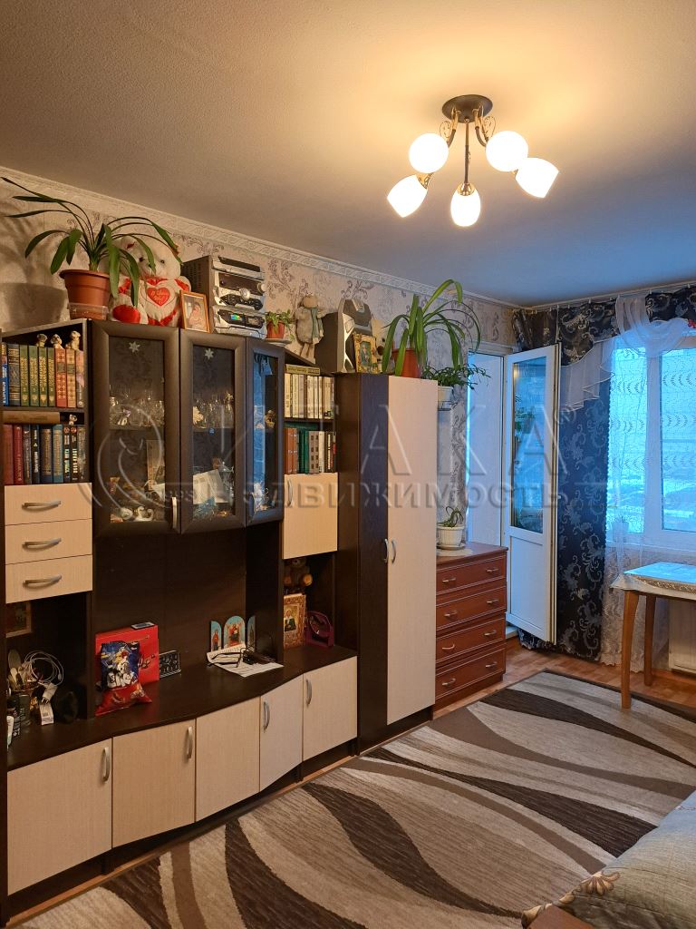 Продажа 2-комн квартиры на вторичном рынке Аэродромная,  д. 3