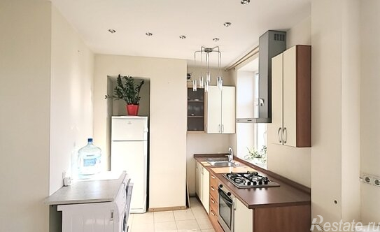 Аренда 2-комн квартиры на вторичном рынке Кисловский Ср. пер,  д. 7/10