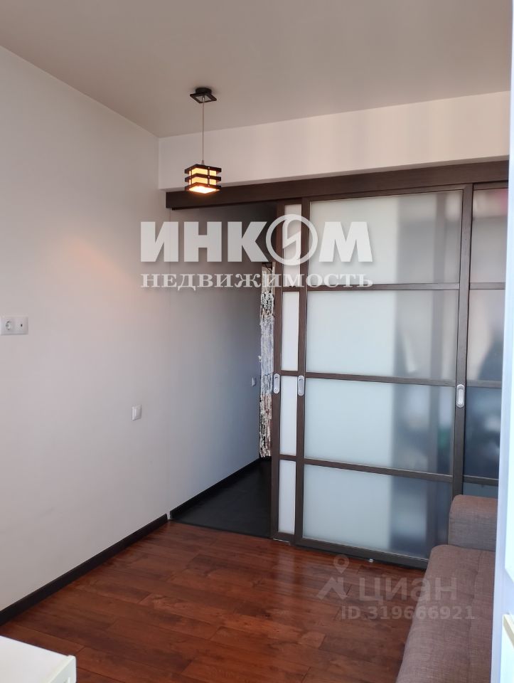 Продажа 1-комн квартиры на вторичном рынке Планерная мкр, 21