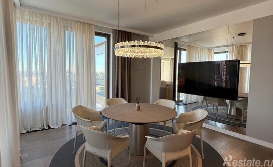 Продажа 4-комн квартиры на вторичном рынке улица Костикова,  д. 4 к1