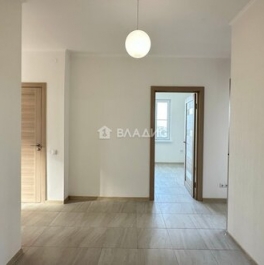 Продажа 2-комн квартиры на вторичном рынке улица Маршала Неделина,  д. 8