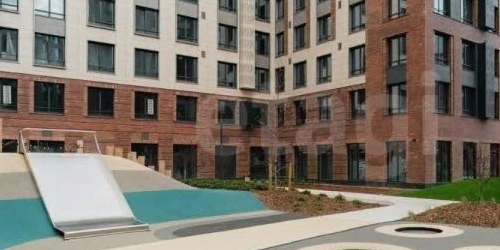 3-комн квартира улица Стахановцев, 1